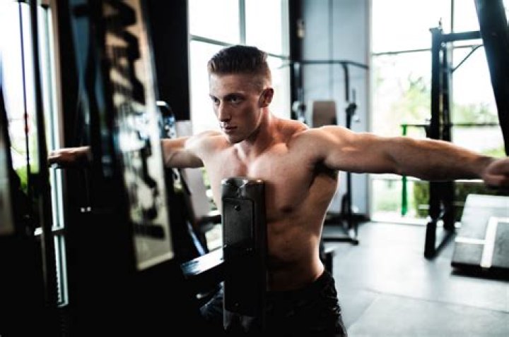 5 Best Rear Delt Cable Exercises To Get Big Shoulders Fast