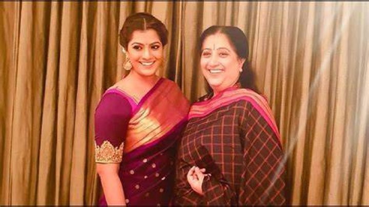 Actor Sarathkumar First Wife Chaya Devi Biography Varalaksmi Mother