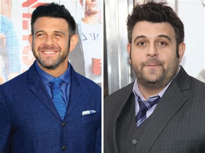 Adam Richman, 'Man v. Food' star, apologizes for 'inexcusable remarks