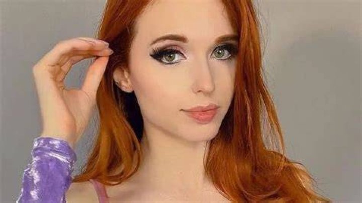 Amouranth / Amouranth leak pics and videos