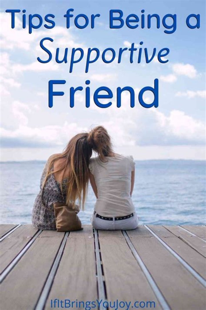 Are You a Supportive Friend or a 'Fixer'? Here's How to Tell the Difference