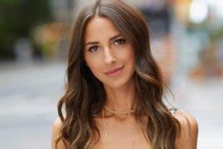 Arielle Charnas Bio, Wiki, Net Worth, Married, Husband, Height