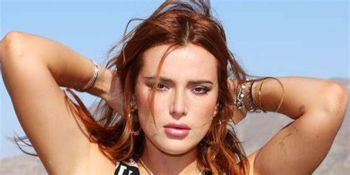Bella Thorne Boob Slip OnlyFans Nude