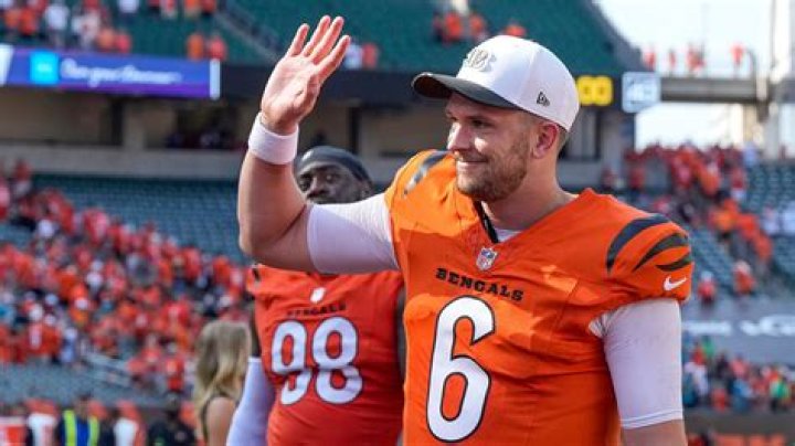 Bengals QB Jake Browning 5 Things to Know About Joe Burrow's Backup