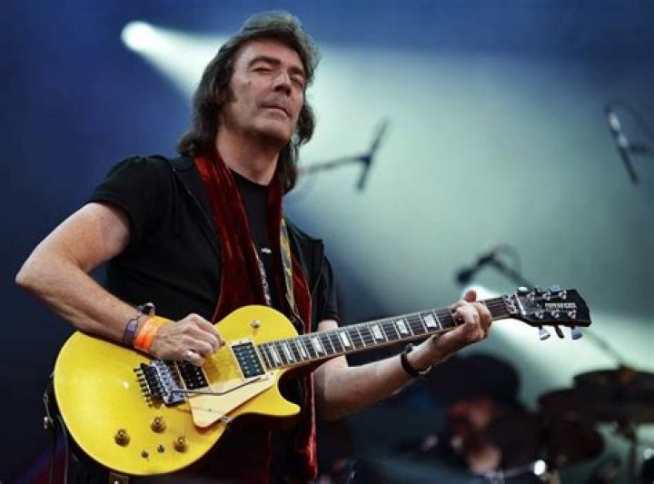 Blog do Emilio Pacheco Steve Hackett vem a&iacute;