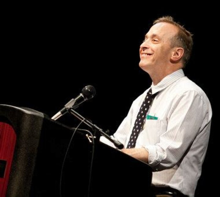 David Sedaris takes DeVos Performance Hall crowd on an amusing journey