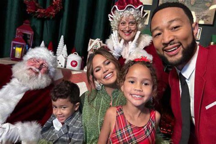 Decoding The Allure Of Family Pictures With Santa