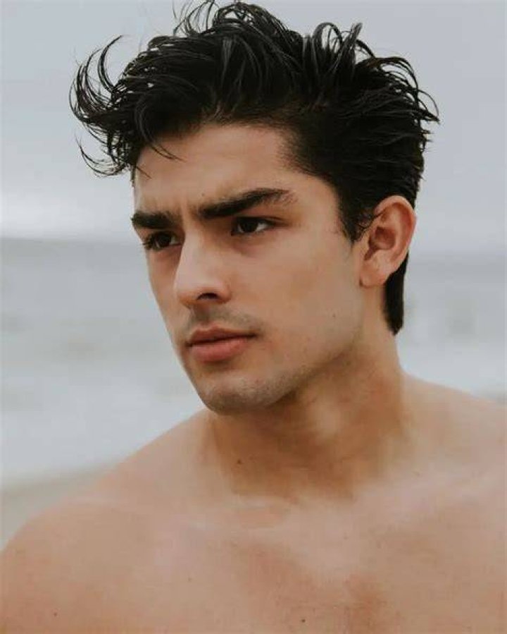 Diego Tinoco Age, Bio, Birthday, Family, Net Worth National Today