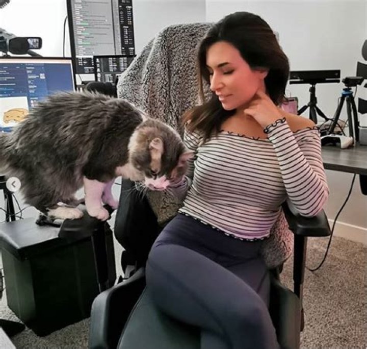 FULL VIDEO Alinity Divine Dog Nude Twitch Streamer Leaked! Nudes Leaked