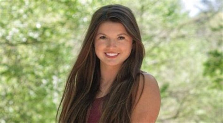 Hannah Barron Bio, Age, Net Worth and Influencer Profiles