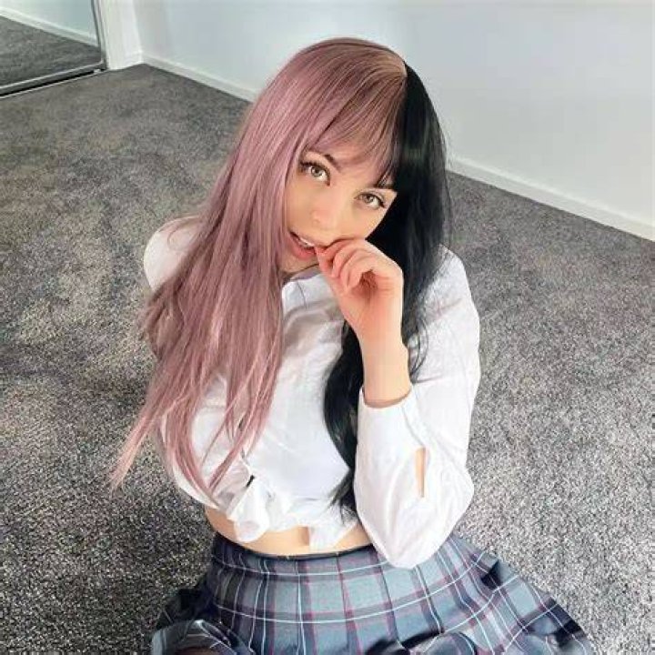 Heyimbee Age, Onlyfans, Instagram, Height, Real Name, Reddit GossipCrux