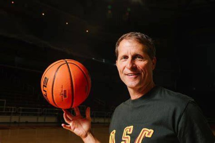 How tall Eric Musselman is? Net Worth 2023, Age, Wiki, Wife, Career, Family, Eric Musselman