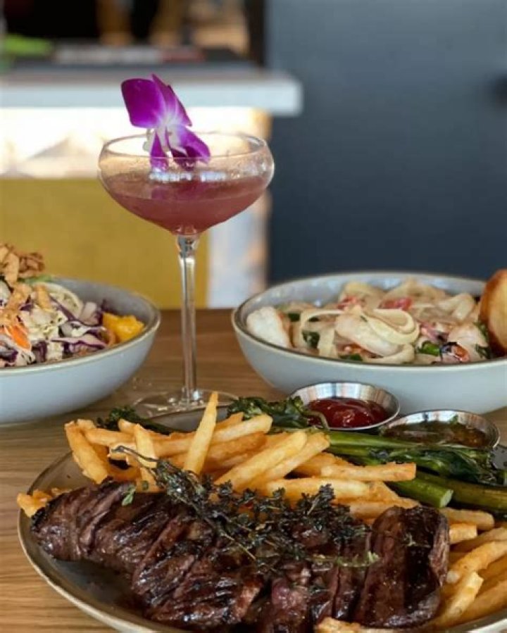Inglewood, CA Restaurants Open for Takeout, Curbside Service and/or