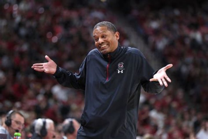 Lamont Paris already hard at work recruiting to turn South Carolina