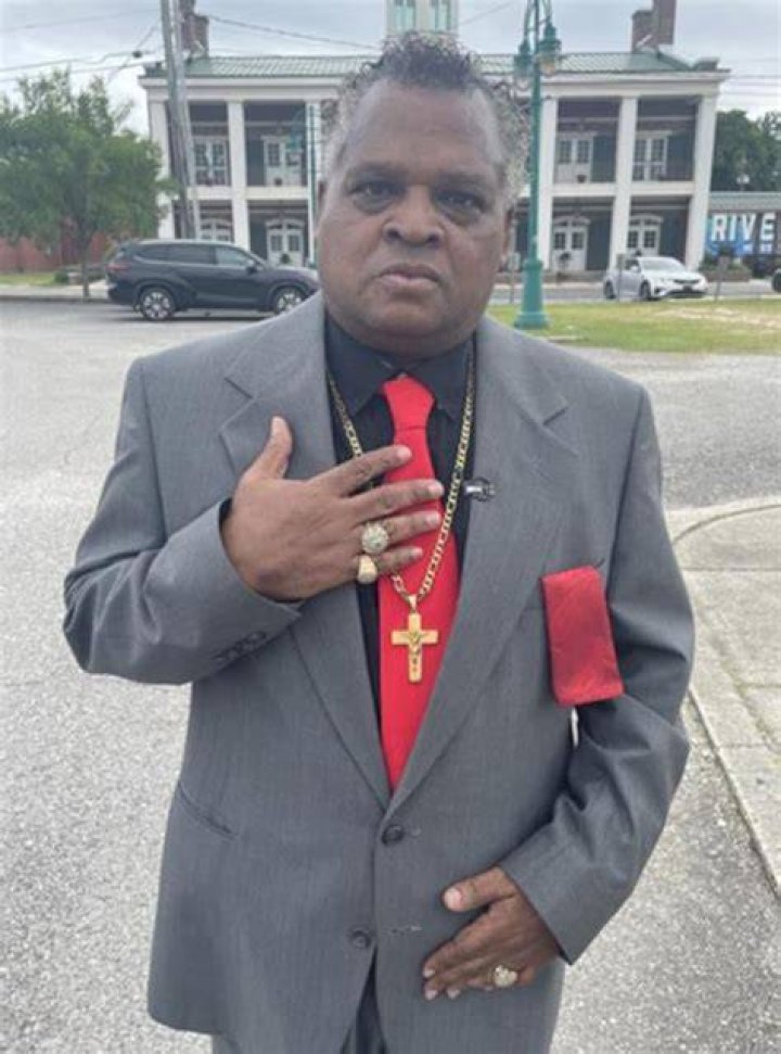 Lawsuit accuses Moss Point, MS mayor of wildin' out OT Lounge