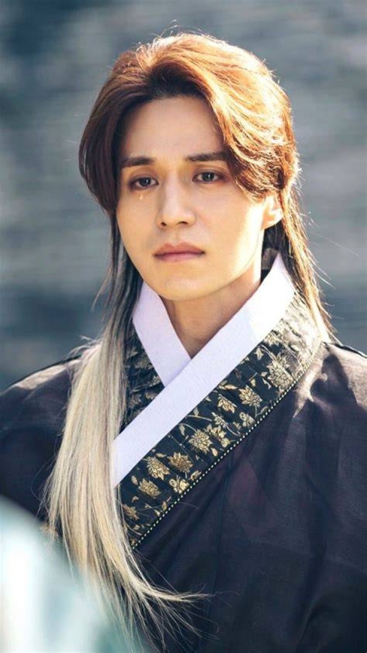 Lee Dong Wook, King Kong, Korean Actors, Debut, Model, Sweet, Candy
