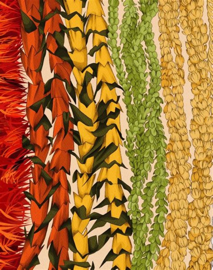 Leis for days 🖤 Leis
