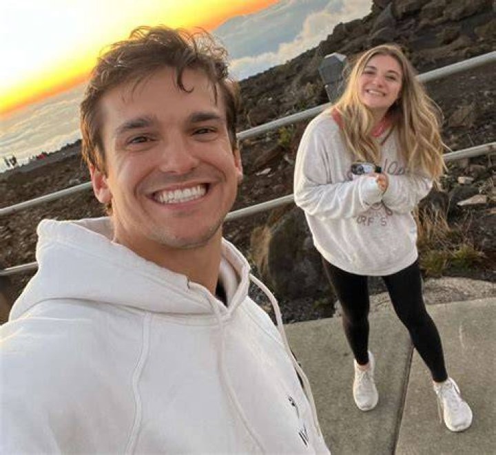 Matt and Abby Are Just Your Typical Family Vloggers Only More Annoying
