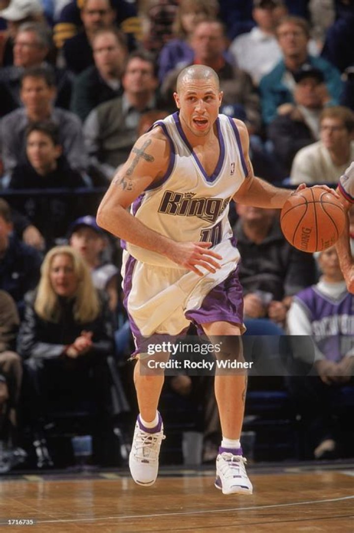 Mike Bibby moves on from coaching for now, leads Ghost Ballers