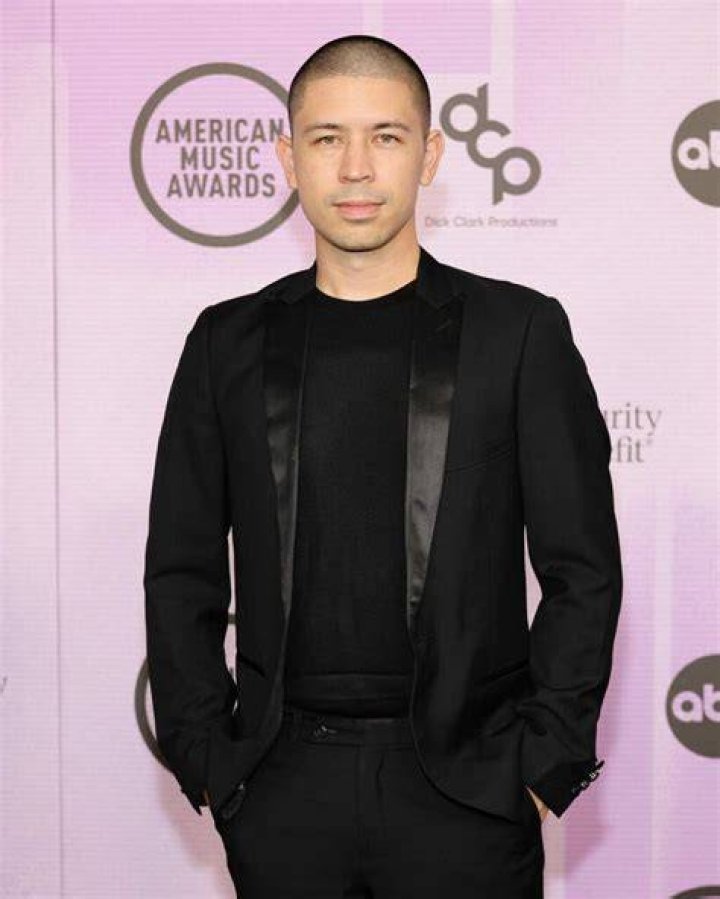 Noel Miller's age, biography, net worth, fiancee, career, all facts