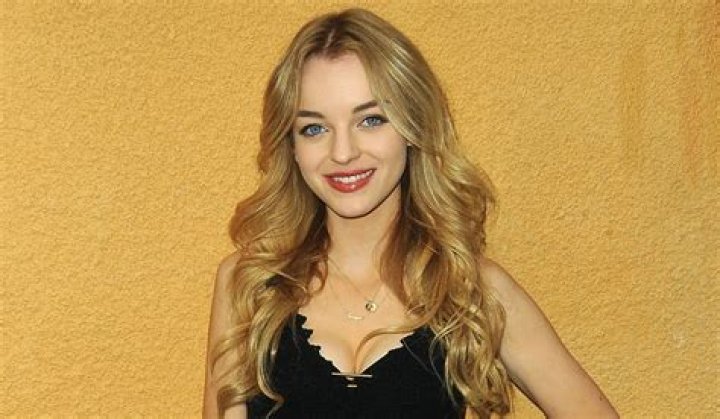 Olivia Rose Cameron Bio Net Worth, Age, Boyfriend, Parents, Kirk