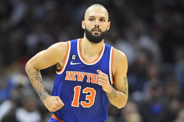 Report Knicks not desperate to trade Evan Fournier