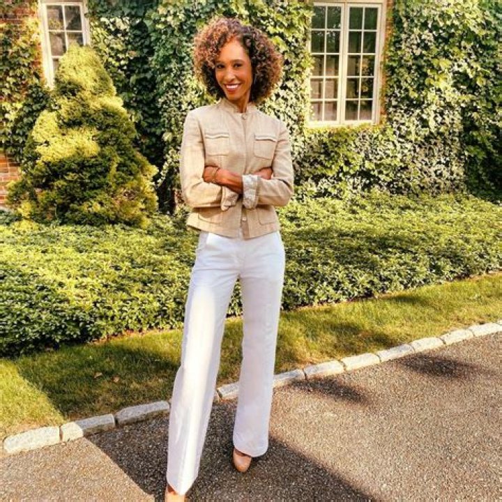 Sage Steele Education