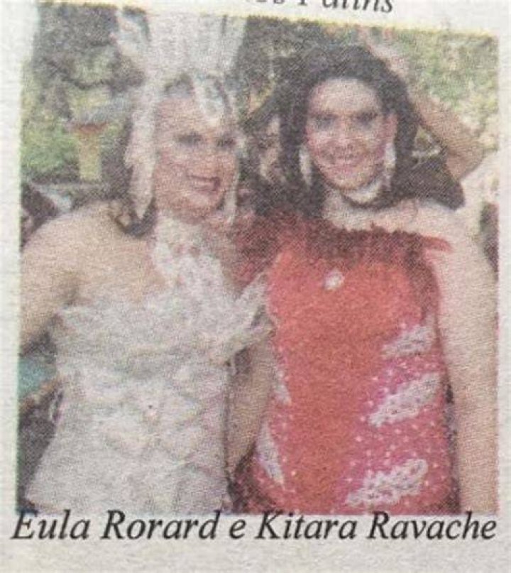 Santos dressed in drag more than decade ago in Brazil report