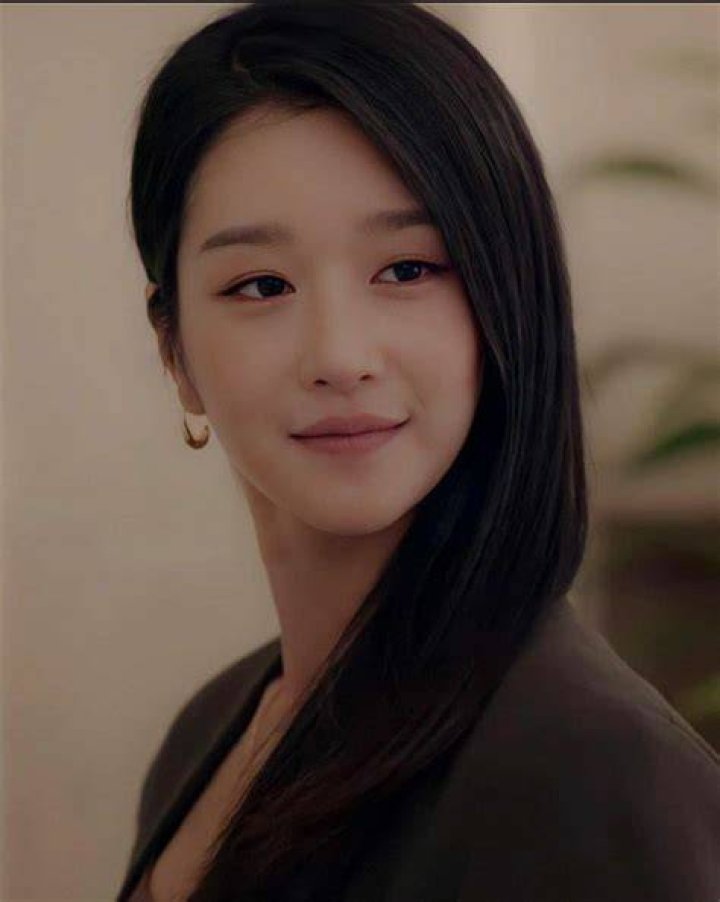 Seo Yeji in talks to lead new drama by 'Nice Witch' screenwriter