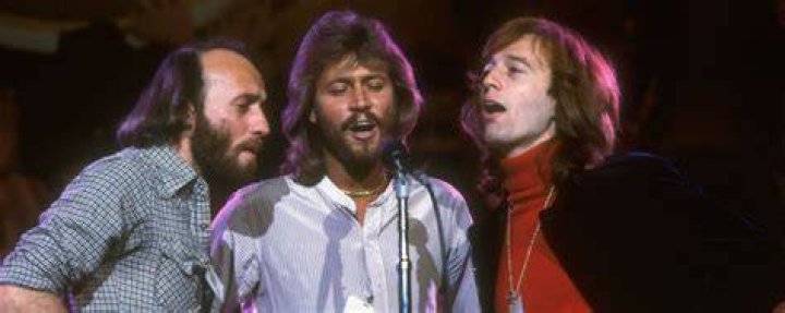 They be Jive Talkin'! Bee Gee Barry Gibb has cosy meal with daughter