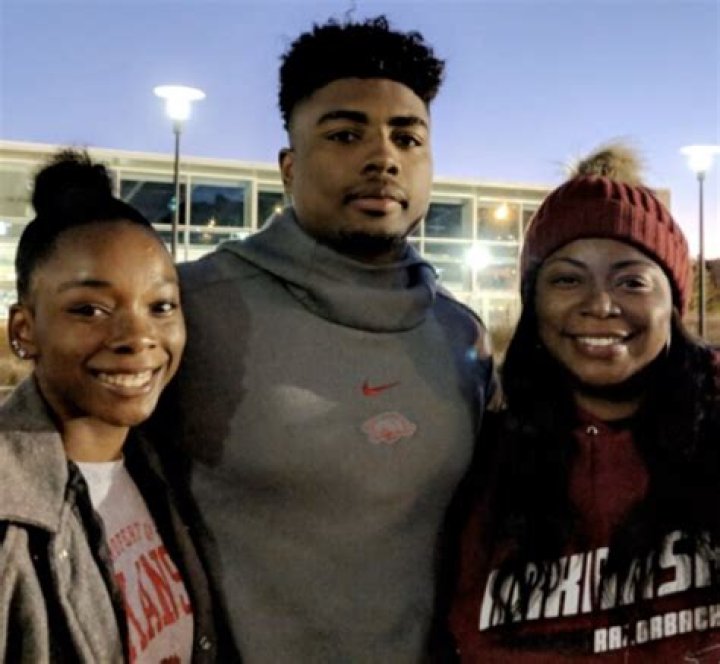 Treylon Burks Parents, Height, Wiki, Biography, Age, Net Worth & More