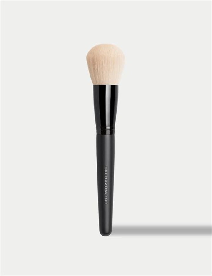 Unlocking The BareMinerals FULL Flawless Face Brush