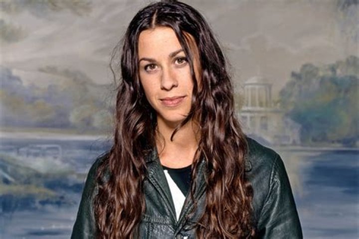 What is Alanis Morissette Age? Bio, Net Worth, Height