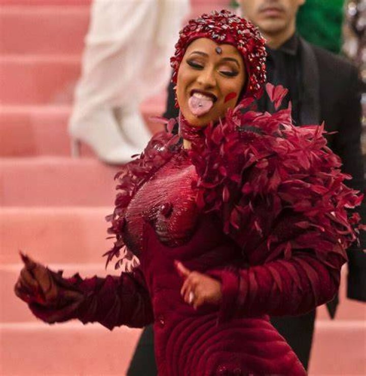 Who Is Cardi B's Sister? All About Hennessy Carolina